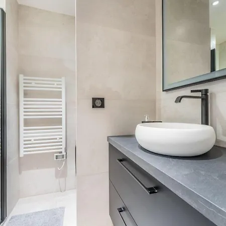 Renovated Latin Quarter Center *